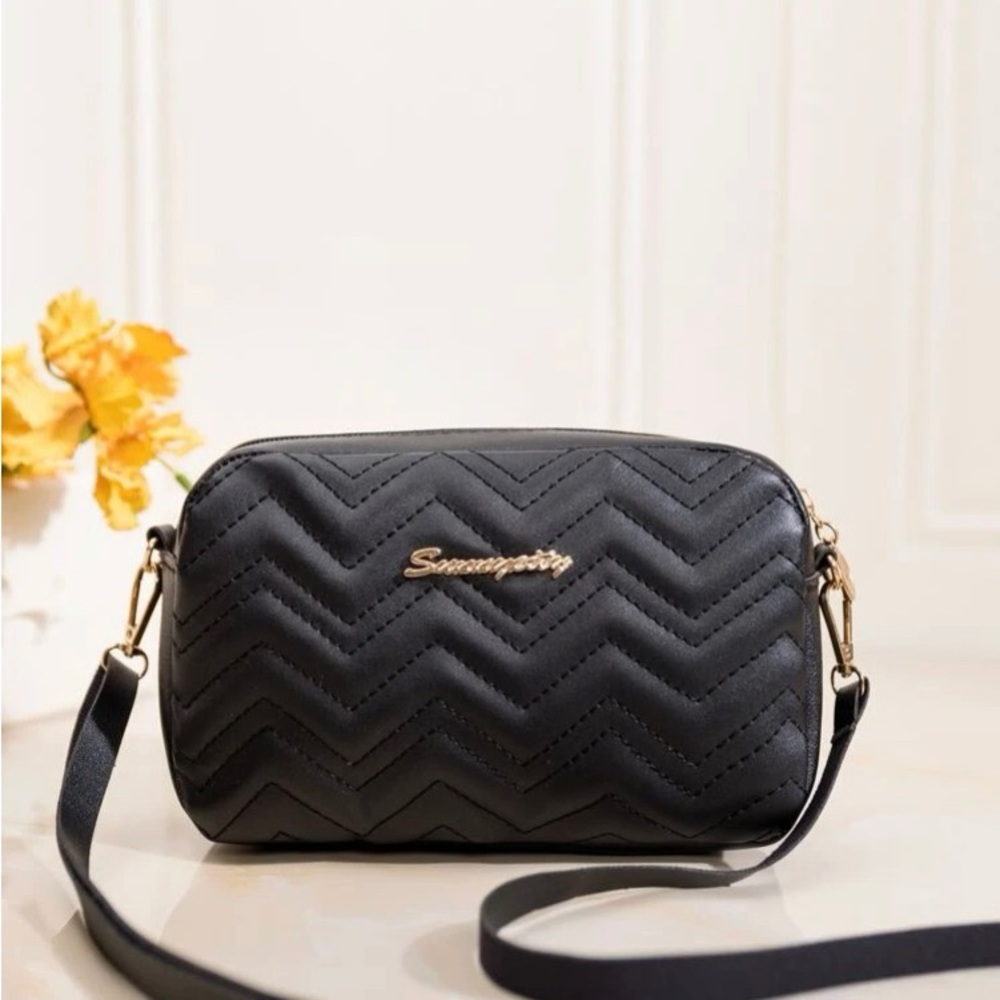 Purse - Picture 4 of 7